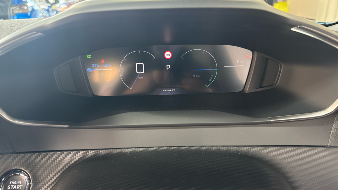 Peugeot 2008 115kW Allure 54kWh 5dr Auto Electric Estate - Image 18